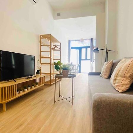 Nice & Cozy Flat Close The Beach Валенсія Екстер'єр фото